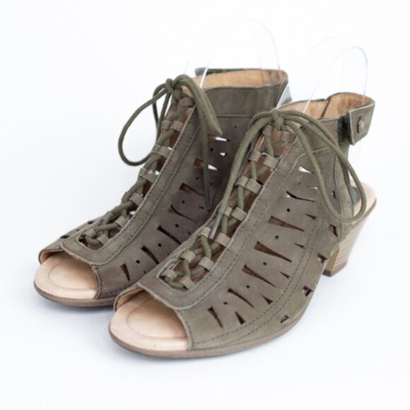 Earth Shoes - Earth Kristen Leather Sandals in Dark Olive – Size 7